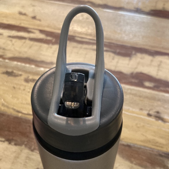 NWOT “ KAABOO FEST” ALUMINUM REUSABLE THERMOS/ WATER BOTTLE! - Picture 4 of 5